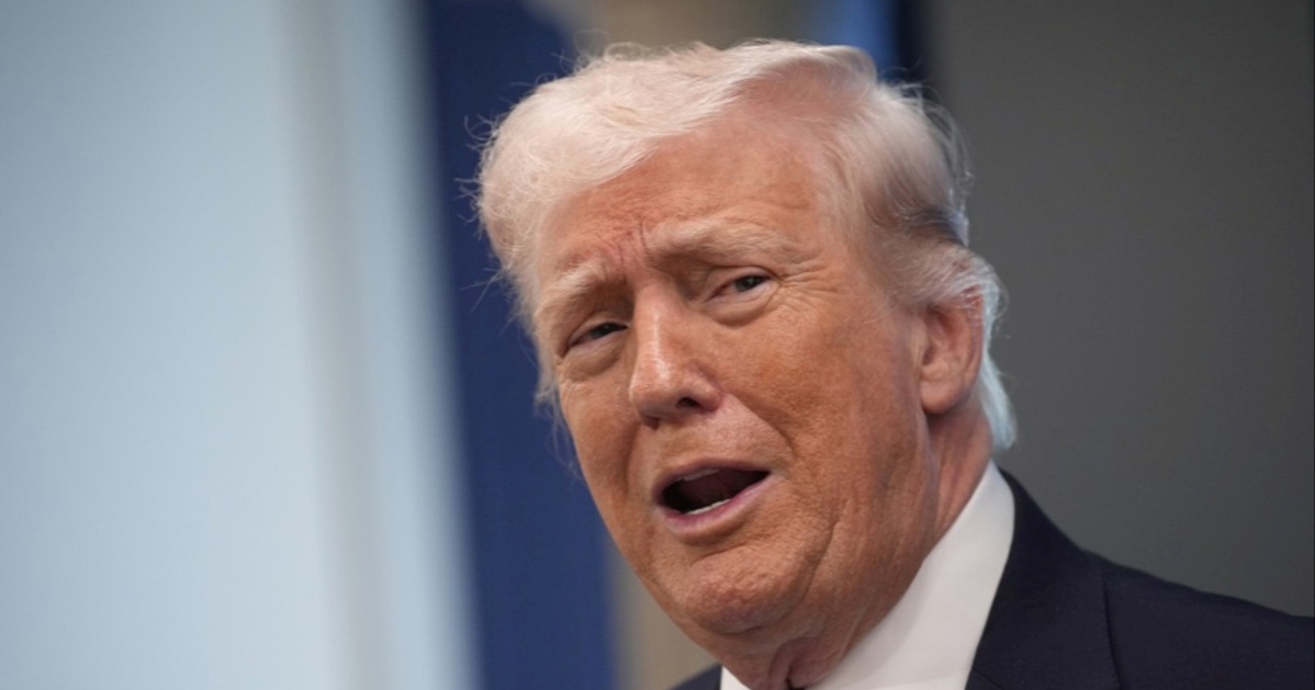 Kongresnica o Trumpu: Ovog neuravnoteženog luđaka mora se ukloniti s dužnosti