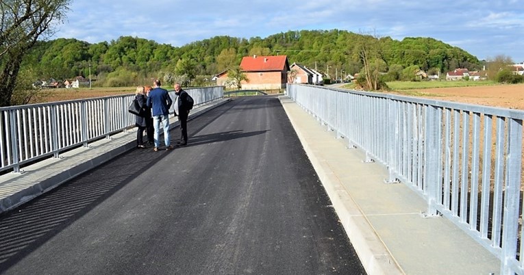 U Majskim Poljanama otvoren obnovljeni most, bio je oštećen u potresu