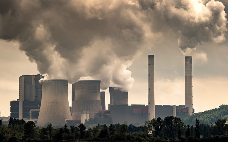 Jako raste zagađenje zraka fosilnim gorivima. Velik skok u dvije zemlje