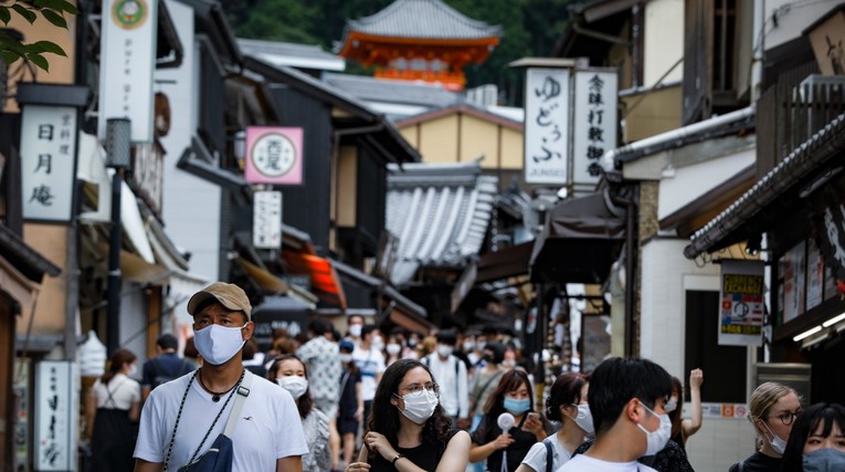 U Japanu rekordan broj zaraženih koronavirusom, više od 1000 u jednom danu 