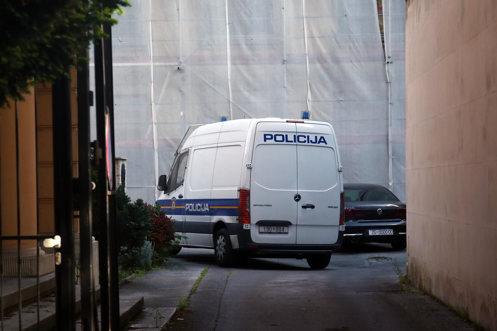 Nova akcija USKOK-a, uhićenja u Zagrebu, Splitu i Kaštelima. Poznato za što se terete