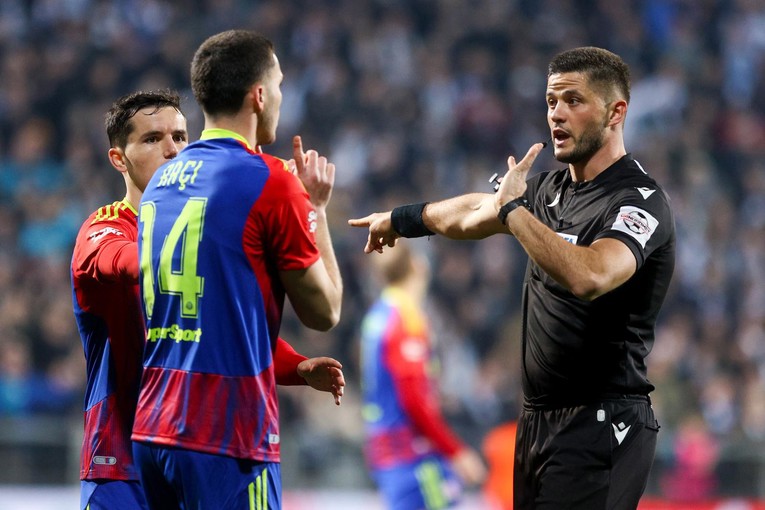Određeni suci za iduće kolo SHNL-a. Kolarić sudi Hajduku, Strukan Dinamu