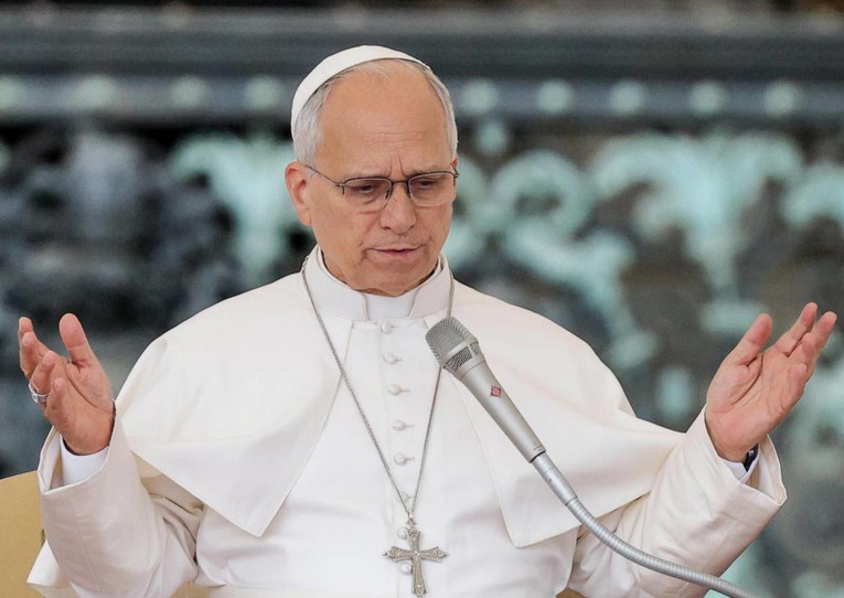 Papa danas ide na operaciju pluća u Rimu. Liječnik: Mislim da je imao sreće