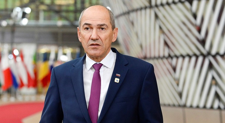 Janša traži objavu ugovora Europske komisije i AstraZenece