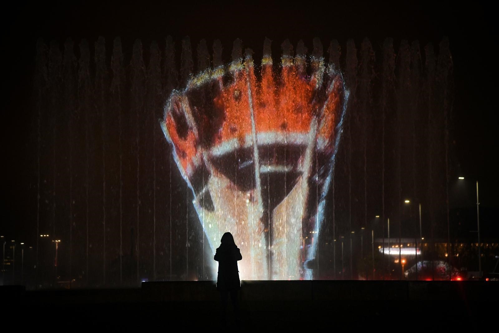 Hrvatska odaje počast Vukovaru. Pogledajte slike iz Osijeka, Zagreba, Rijeke, Splita