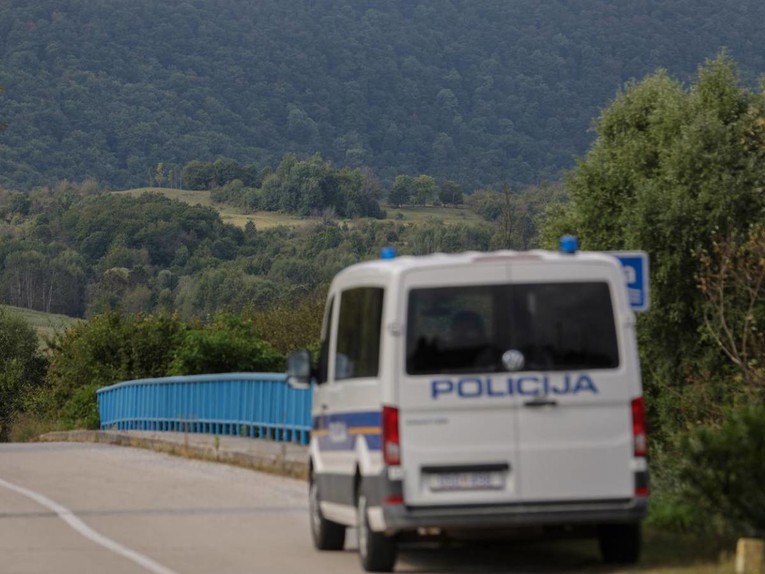 Ukrajinac, Slovenac i Hrvat uhvaćeni u krijumčarenju stranaca kod Slunja 