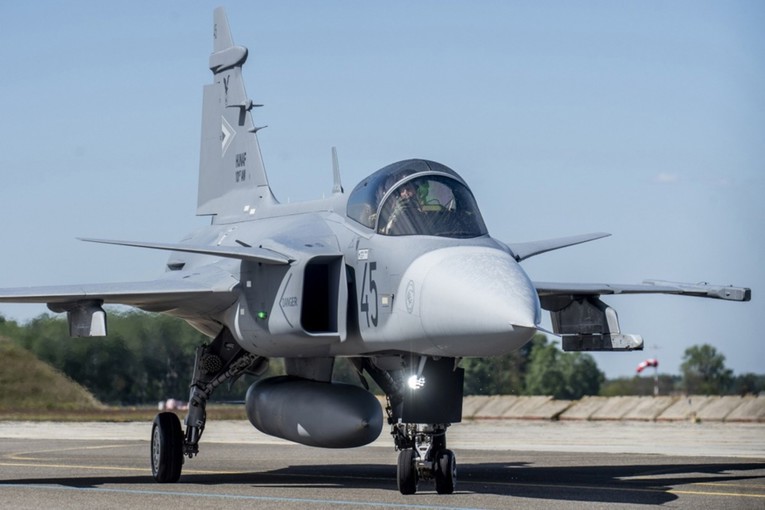Mađari dobili nove borbene avione