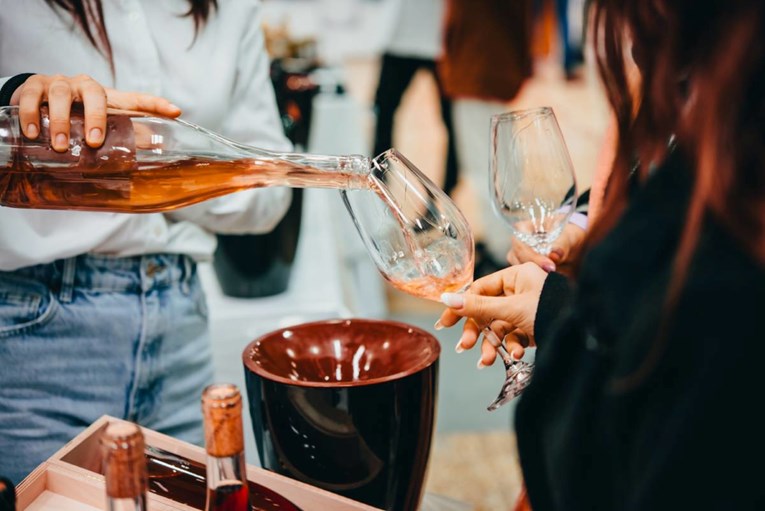 Koliko dugo vino može stajati nakon otvaranja boce?