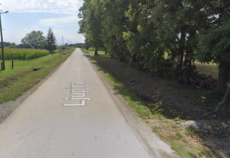 Dječak na romobilu teško ozlijeđen kod Nove Gradiške. Vozačica mu oduzela prednost