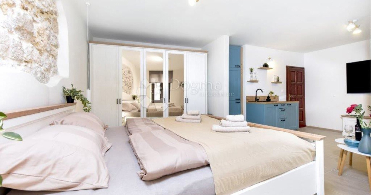 U centru Rovinja prodaje se apartman od 37 kvadrata. Cijena je 235.000 eura