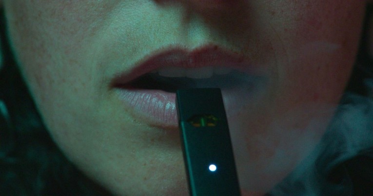 Novi Netflixov dokumentarac šokirao ljude: "Odmah sam bacio svoj vape uređaj"
