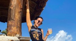 Splitska pjevačica objavila fotke s meksičke plaže, pažnju privukao minijaturni badić