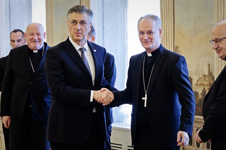 Plenković se sastao s biskupima: Za sakralne objekte smo dosad dali 400 milijuna eura