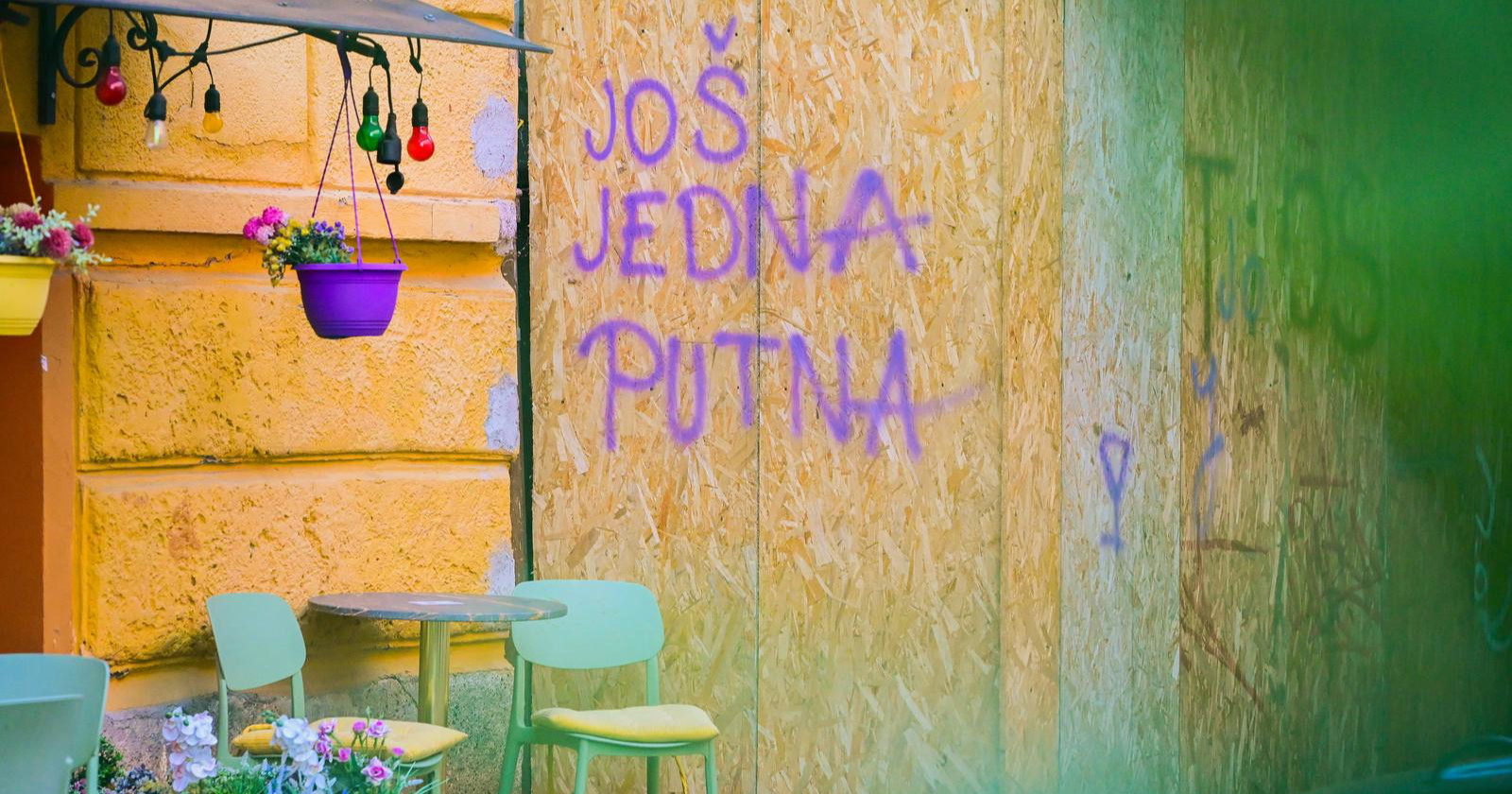 Kraj zagrebačkog kafića osvanuo natpis dobro poznat Hrvatima 😆
