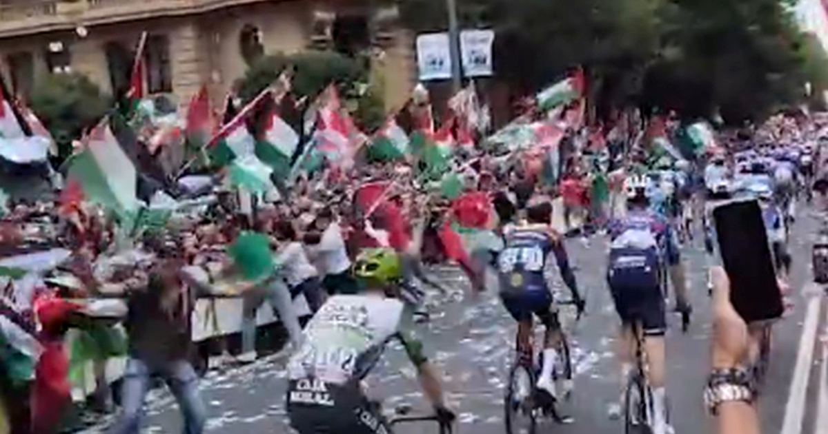 VIDEO Propalestinski prosvjednici upali na Vueltu, utrka prekinuta
