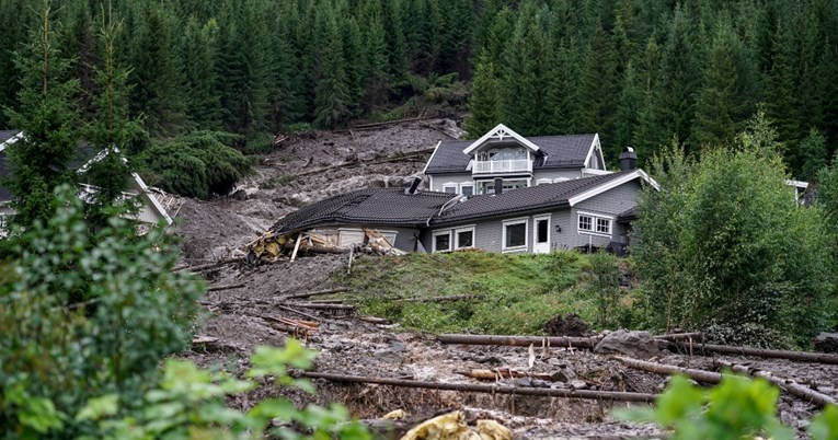 VIDEO Katastrofalne poplave u Norveškoj. Paraliziran promet, evakuirane tisuće ljudi