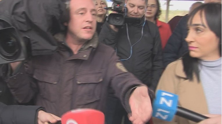 Bandić opet ponižavao novinarku, kamermanu prekipjelo, pogledajte snimku