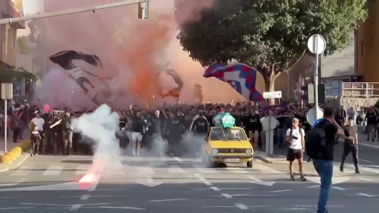VIDEO Torcidaši pjevali "visoke peći, potpaljujem ja, dva reda koksa, tri Židova"