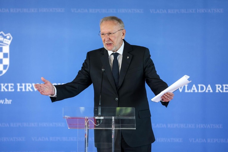 Božinović o lažnim dojavama o bombama: "To im više neće pasti na pamet"