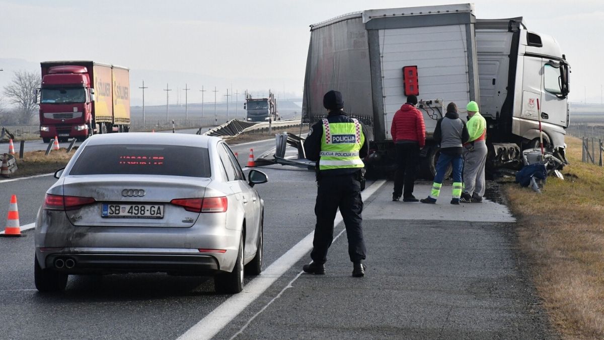 Nesreća na A3 kod Okučana, vozi se usporeno