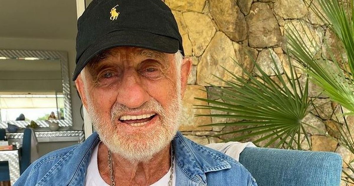 Na posljednjoj fotki koju je objavio Belmondo pozirao s lijepom 18-godišnjom kćeri