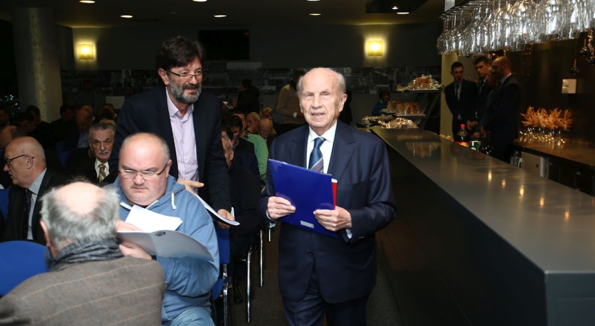 Dinamo seli u Osijek kad krene gradnja stadiona. Žele biti vlasnici Maksimira