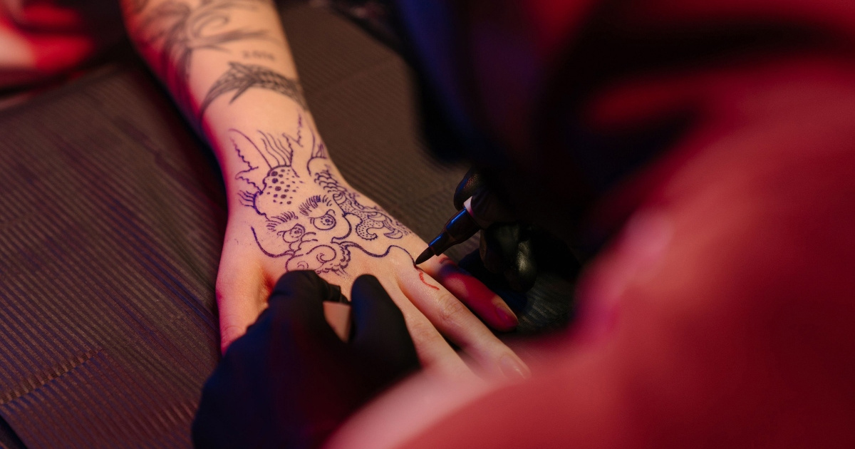 Tattoo majstor upozorava: AI stvara nerealna očekivanja kod klijenata