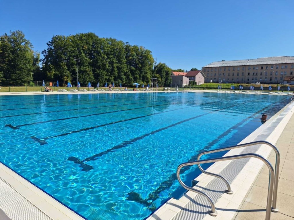 Požeški SDP: Bazeni više od godinu nemaju potrebnu dozvolu