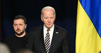 Biden se ispričao Zelenskom zbog zastoja u slanju vojne pomoći Ukrajini