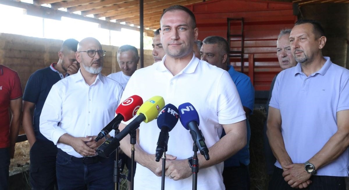 Vlada stočarima osigurava 1800 eura po grlu zbog šteta od bedrenice