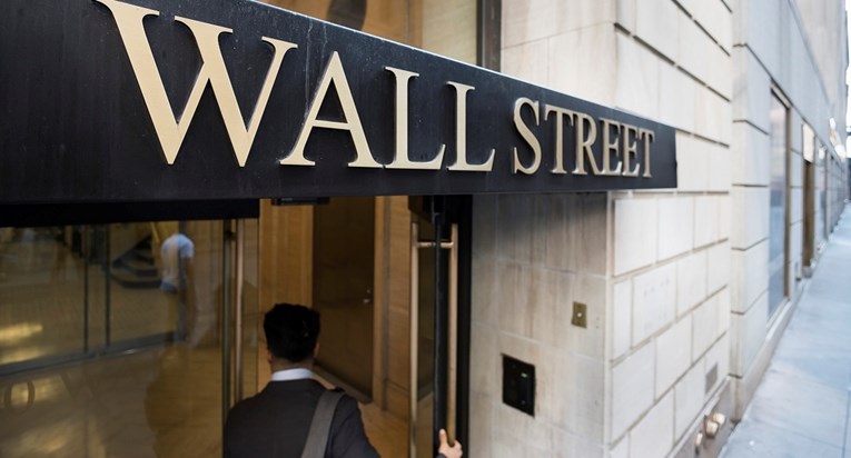 Wall Street porastao više od 1 posto