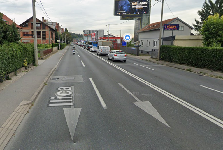 Pijan se u Zagrebu BMW-om zabio u Renault i odbacio ga u stup. Dvoje ozlijeđenih