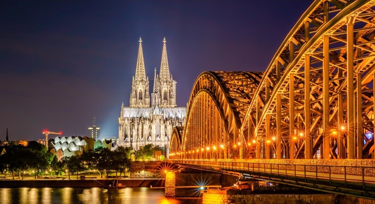 Katedrala u Kölnu ostaje zatvorena. Strahuje se od terorističkih napada