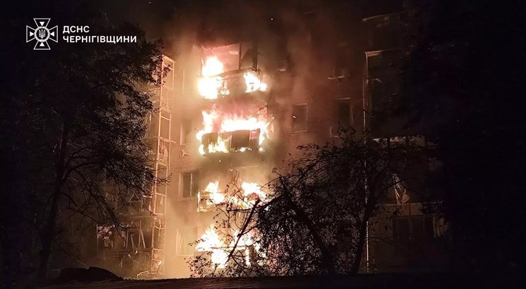 Masovan napad na Ukrajinu, odjekuju eksplozije. "U zraku avioni koji mogu nositi Kinžale"