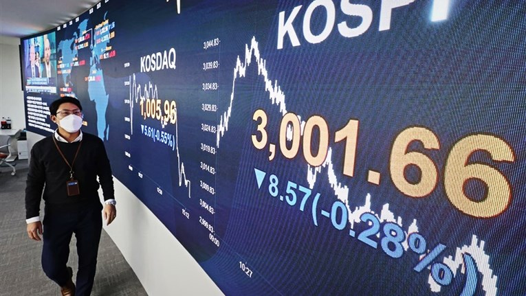 Azijske burze snažno porasle, dolar oštro pao