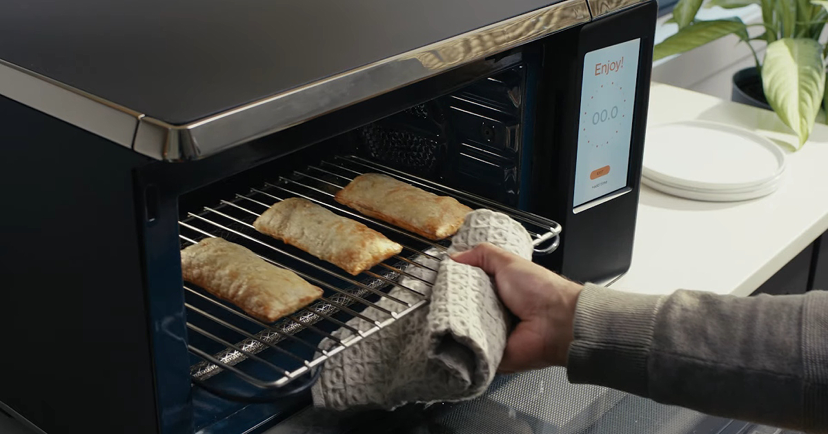 Ova mala pećnica može zamijeniti više različitih uređaja