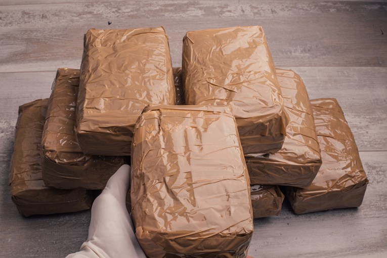 Albanac u skrivenom prostoru auta vozio kokain. Htio ga prokrijumčariti u Hrvatsku