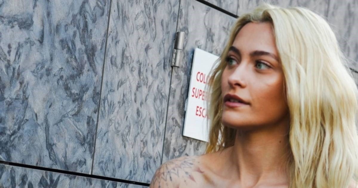 Kći Michaela Jacksona (26) snimljena na pariškom Tjednu mode u prozirnoj haljini