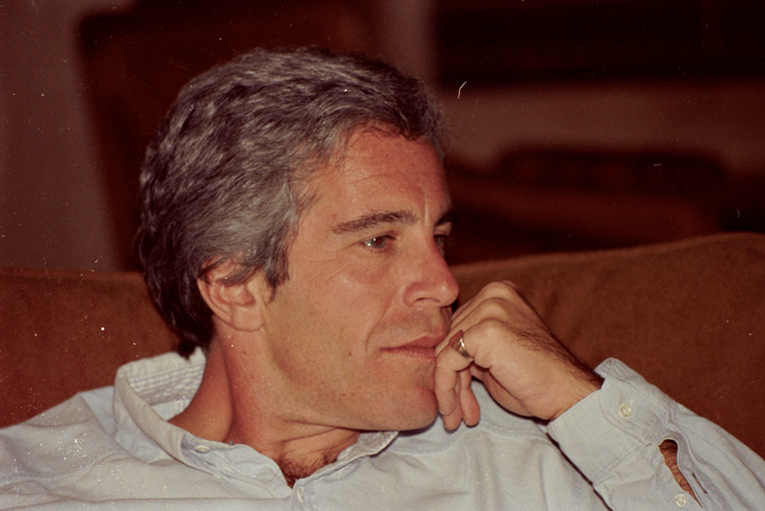 Objavljene nove poruke Epsteina i britanskog političara. Šalili su se o incestu