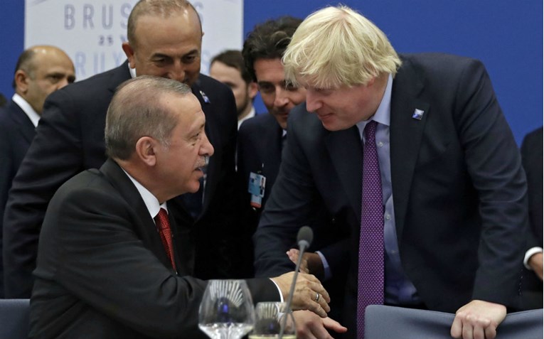 Erdogan čestitao Johnsonu, kaže da su Britanci strateški partner Turske
