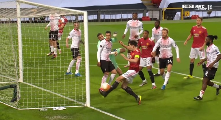Unitedov kapetan protiv Milana je promašio gol s metra udaljenosti. Pogledajte kako