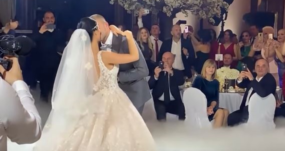 Hrvati obožavaju gledati srpske turbofolkere i Zvezde granda