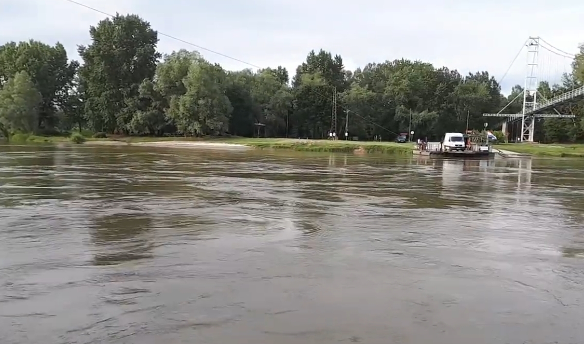 Muškarca uhvatio vir u Dravi, spasili ga vatrogasci