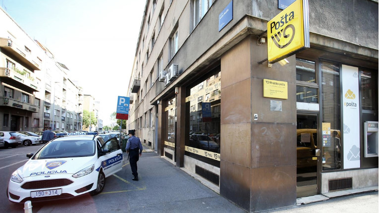 Muškarac uz prijetnju vatrenim oružjem na zagrebačkim Ravnicama opljačkao poštu