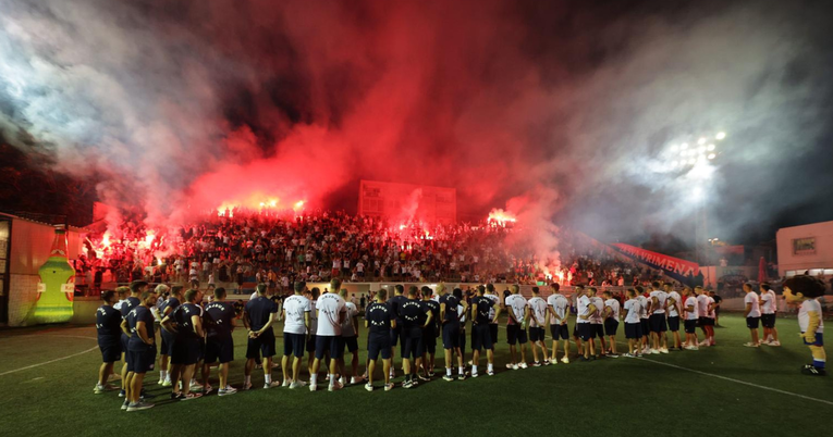 Pogledajte vatreni doček hajdukovaca na Torcida Kupu