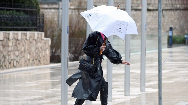 Sutra kiša, na Jadranu olujna bura. Idućih dana bit će suho i sunčano