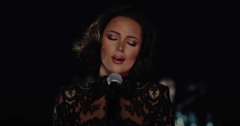 Pola milijuna pregleda u jednom danu: Aleksandra Prijović objavila novu pjesmu 