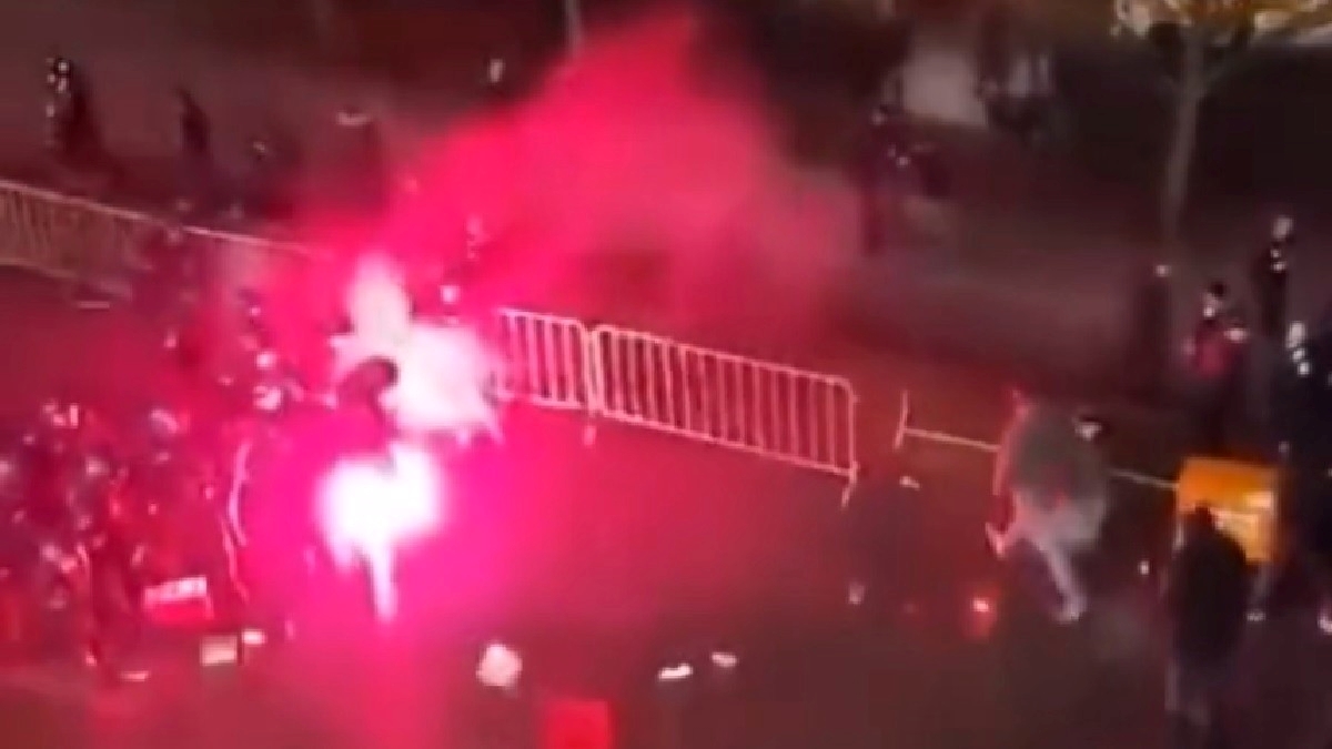 VIDEO Velik sukob policije i navijača u Frankfurtu, ozlijeđeno više od 50 policajaca