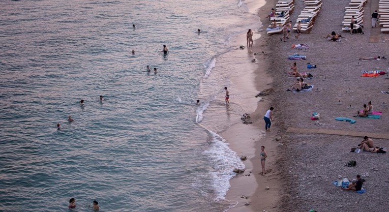 Masturbirao kod plaže u Dubrovniku, uhićen je. Građanin ga fotografirao i prijavio