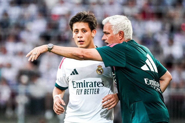 Mourinho o mladoj nadi Reala: Obožavam ga, s njim će biti kao s Modrićem